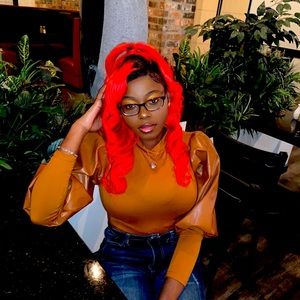 Meet your Posher, Andrea